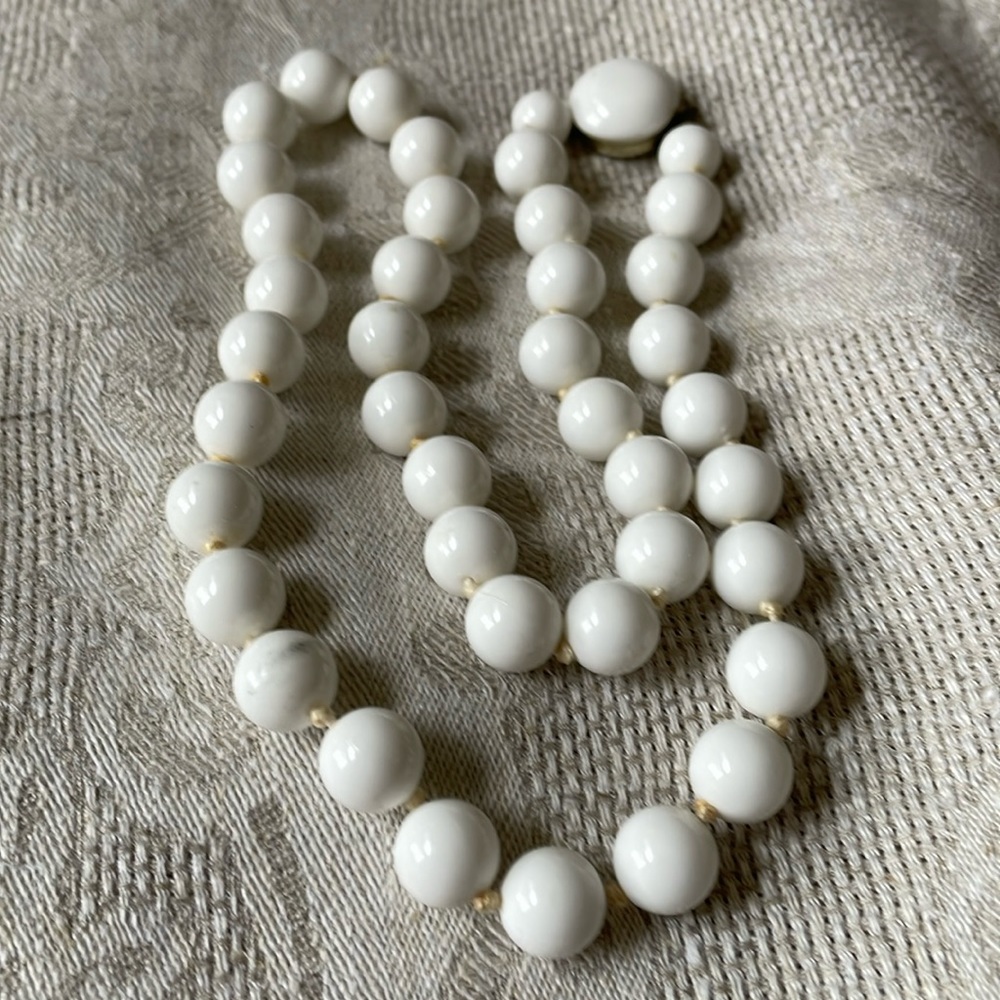 Vintage retro W Germany white beads necklace 22"L